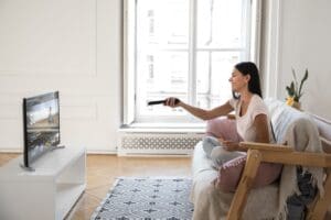 Cara Menyambungkan HP ke TV