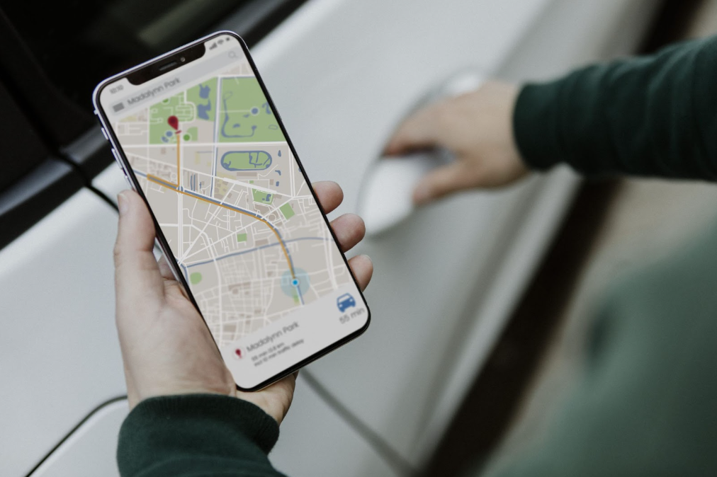 Tampilan Google Maps yang sedang menunjukkan jarak poin ke poin